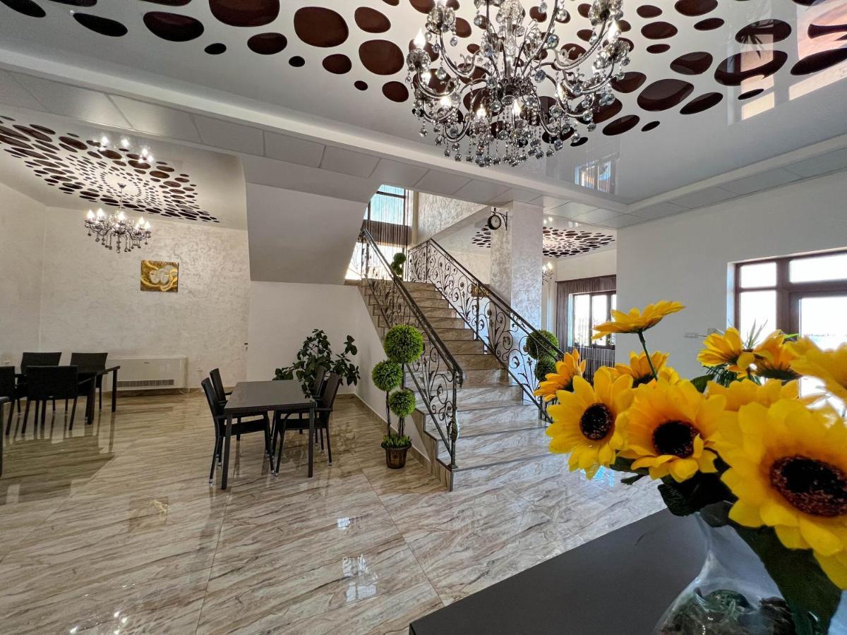 Motel Infinit Târgu Jiu Εξωτερικό φωτογραφία