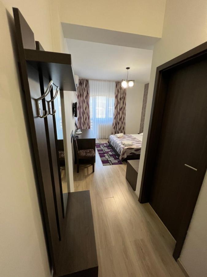 Motel Infinit Târgu Jiu Εξωτερικό φωτογραφία