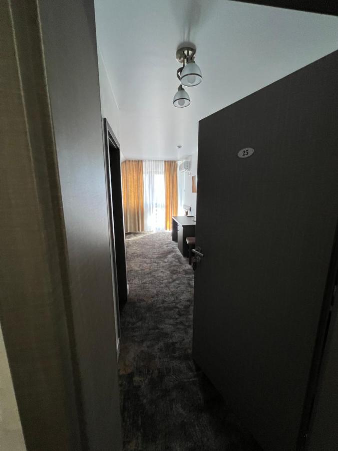 Motel Infinit Târgu Jiu Εξωτερικό φωτογραφία