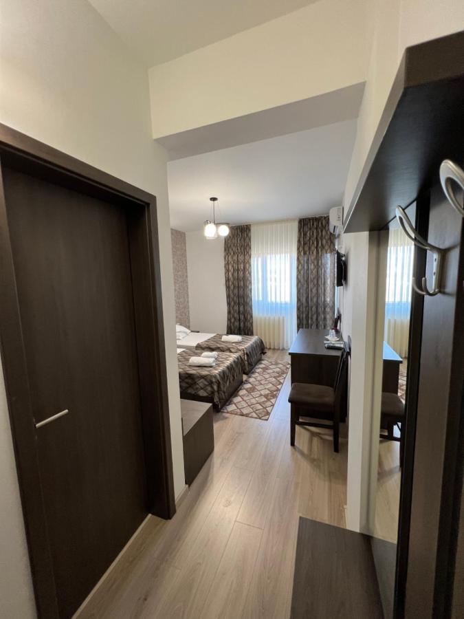 Motel Infinit Târgu Jiu Εξωτερικό φωτογραφία
