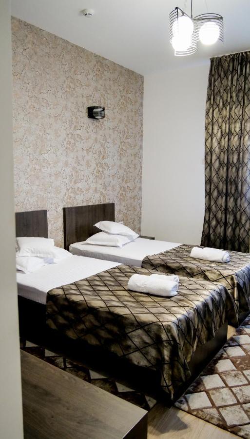 Motel Infinit Târgu Jiu Εξωτερικό φωτογραφία