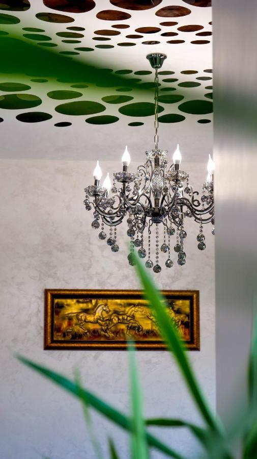 Motel Infinit Târgu Jiu Εξωτερικό φωτογραφία