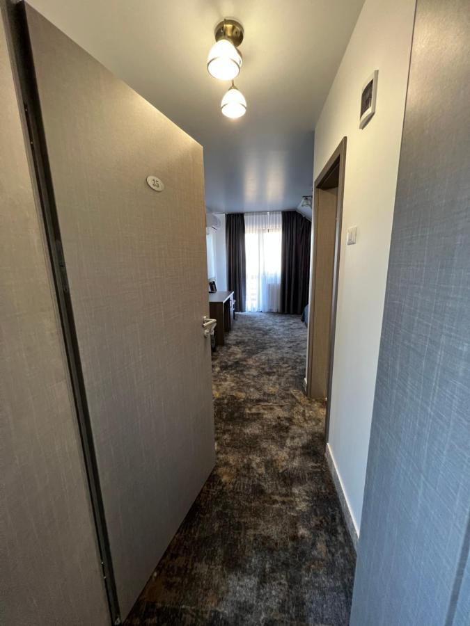 Motel Infinit Târgu Jiu Εξωτερικό φωτογραφία